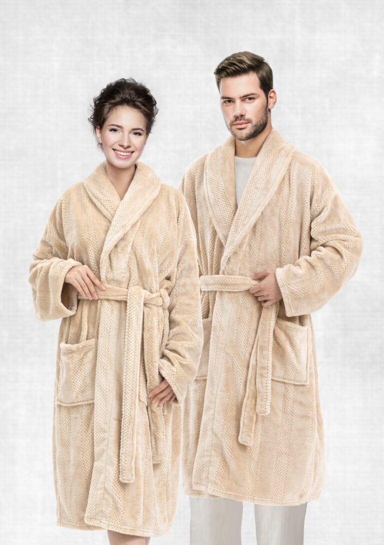 CANNON EMBOSSED FLANNEL ROBE BEG