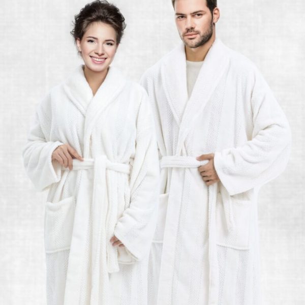 CANNON EMBOSSED FLANNEL ROBE Cream